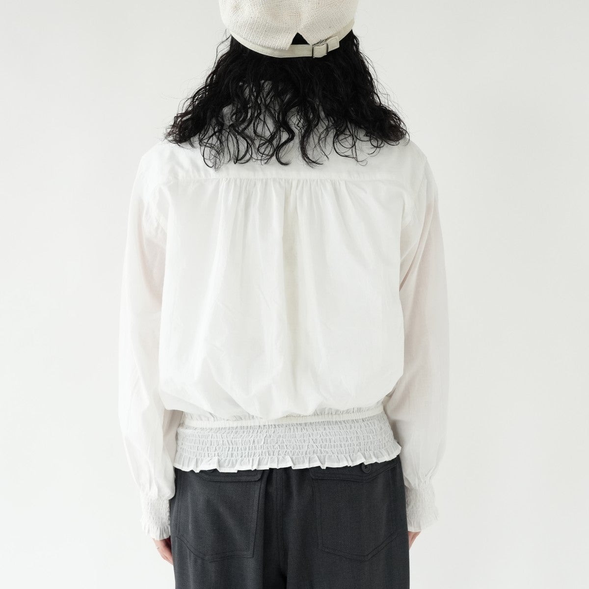 slow off blouse スロウオフブラウス