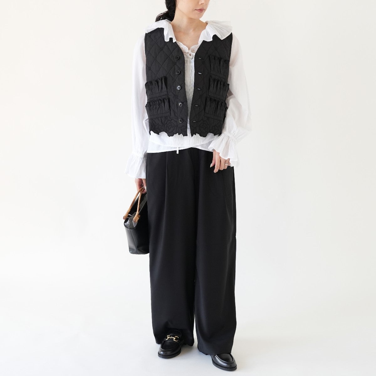 embroidery scallop vest エンブロイダリー スカロップ ベスト
