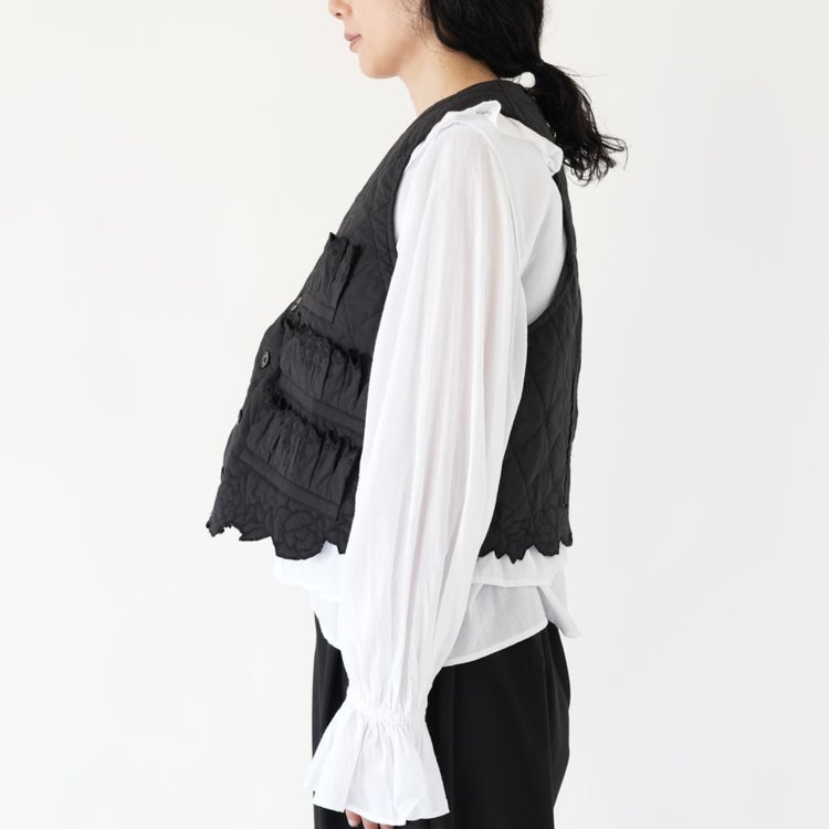 embroidery scallop vest エンブロイダリー スカロップ ベスト