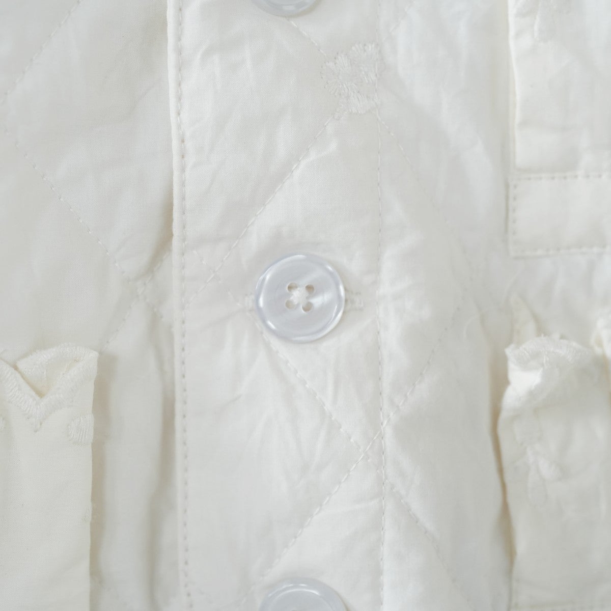 embroidery scallop vest エンブロイダリー スカロップ ベスト