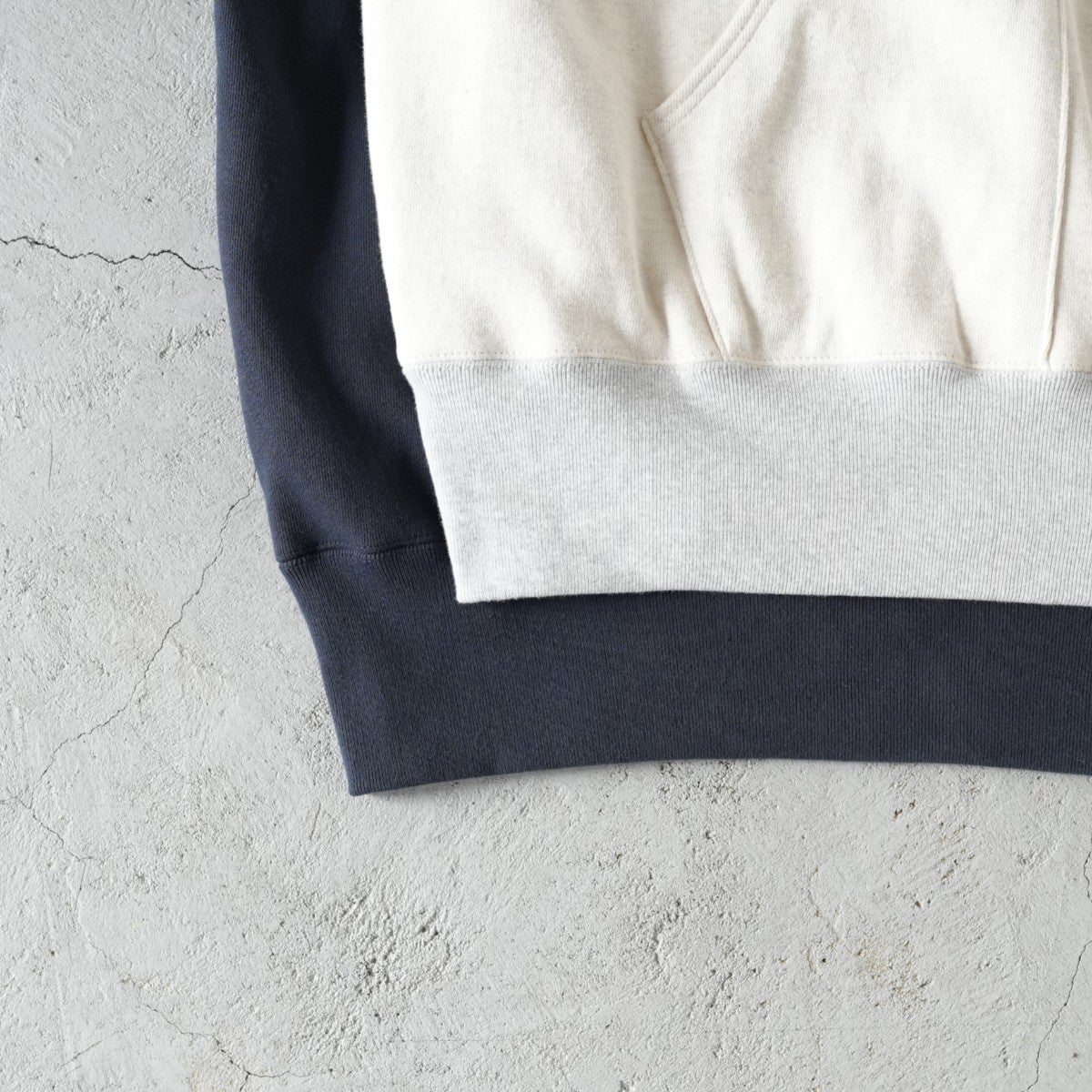 DOUBLE THICKNESS PULLOVER AFTER HOODED ダブルシックネス ルオーバーアフターフーデッドスウェットシャツ
