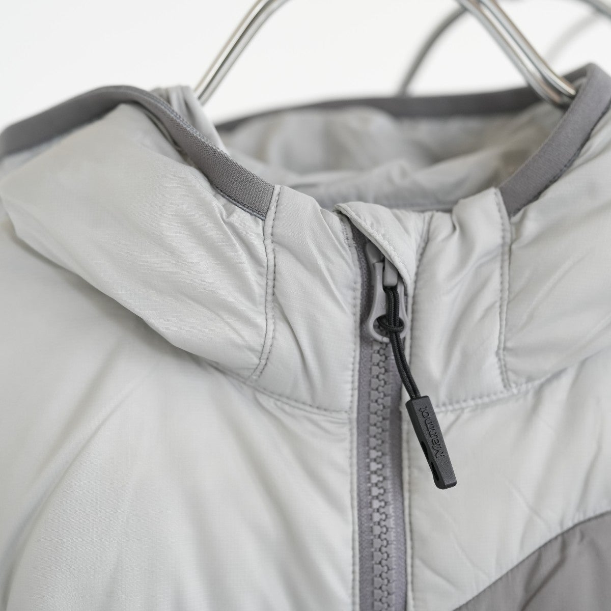 K's 750FP Able Down Hoodie キッズ 750フィルパワーエイブル ダウンフーディ