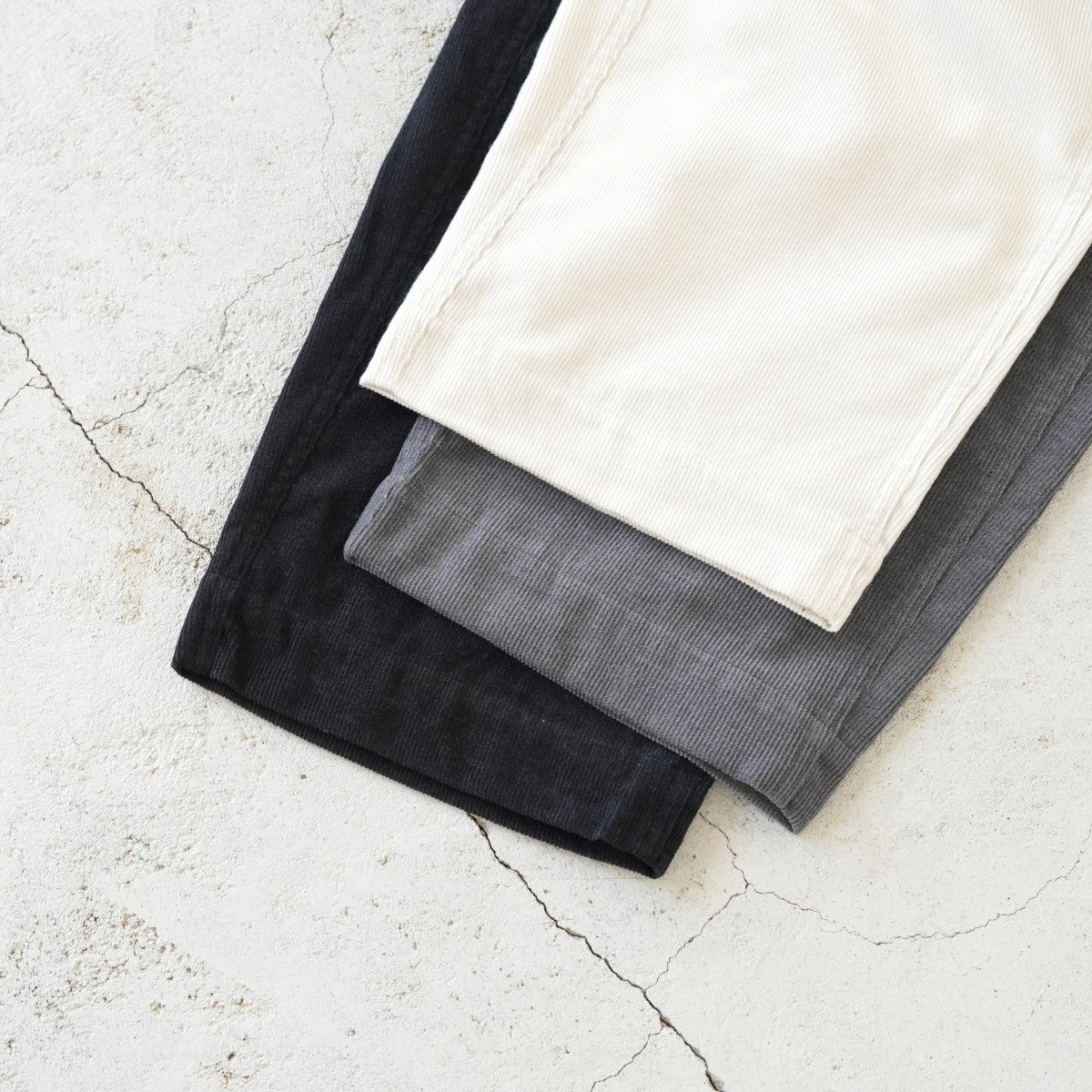 Corduroy Straight Pants コーデュロイストレートパンツ