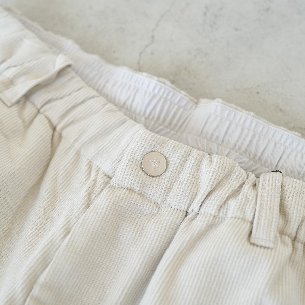 Corduroy Straight Pants コーデュロイストレートパンツ