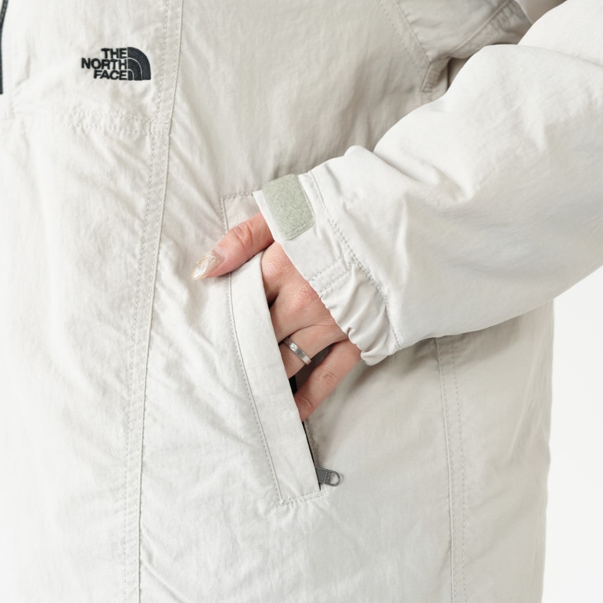 North Dome Insulation Anorak ノースドームインサレーションアノラック（ユニセックス）