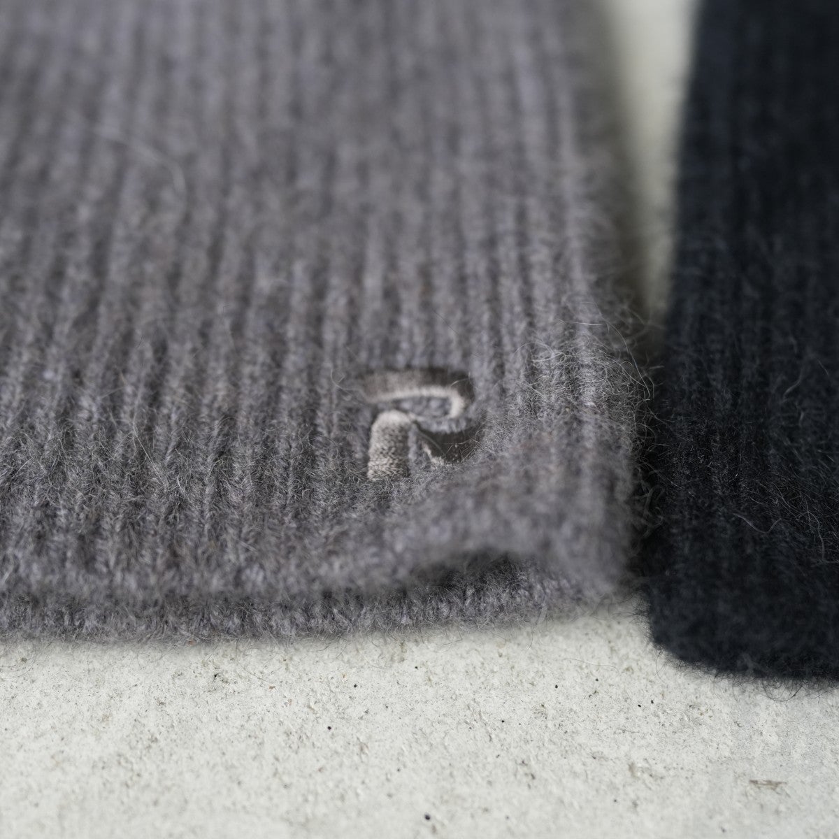 Fluffy Mohair-Style Wool Beanie モヘア調ソフトファーウールニットビーニー