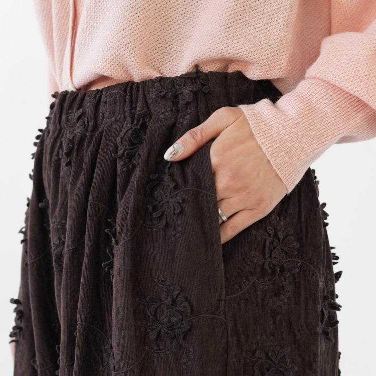3D embroidery corduroy pants 3Dエンブロイダリーコーデュロイパンツ