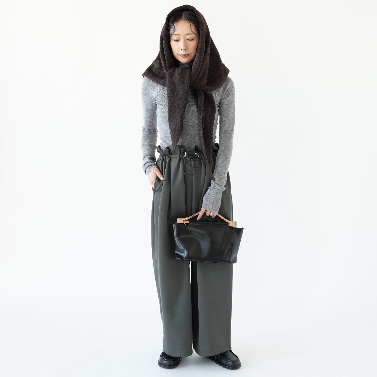 Knit Triangle Scarf ニットトライアングルスカーフ