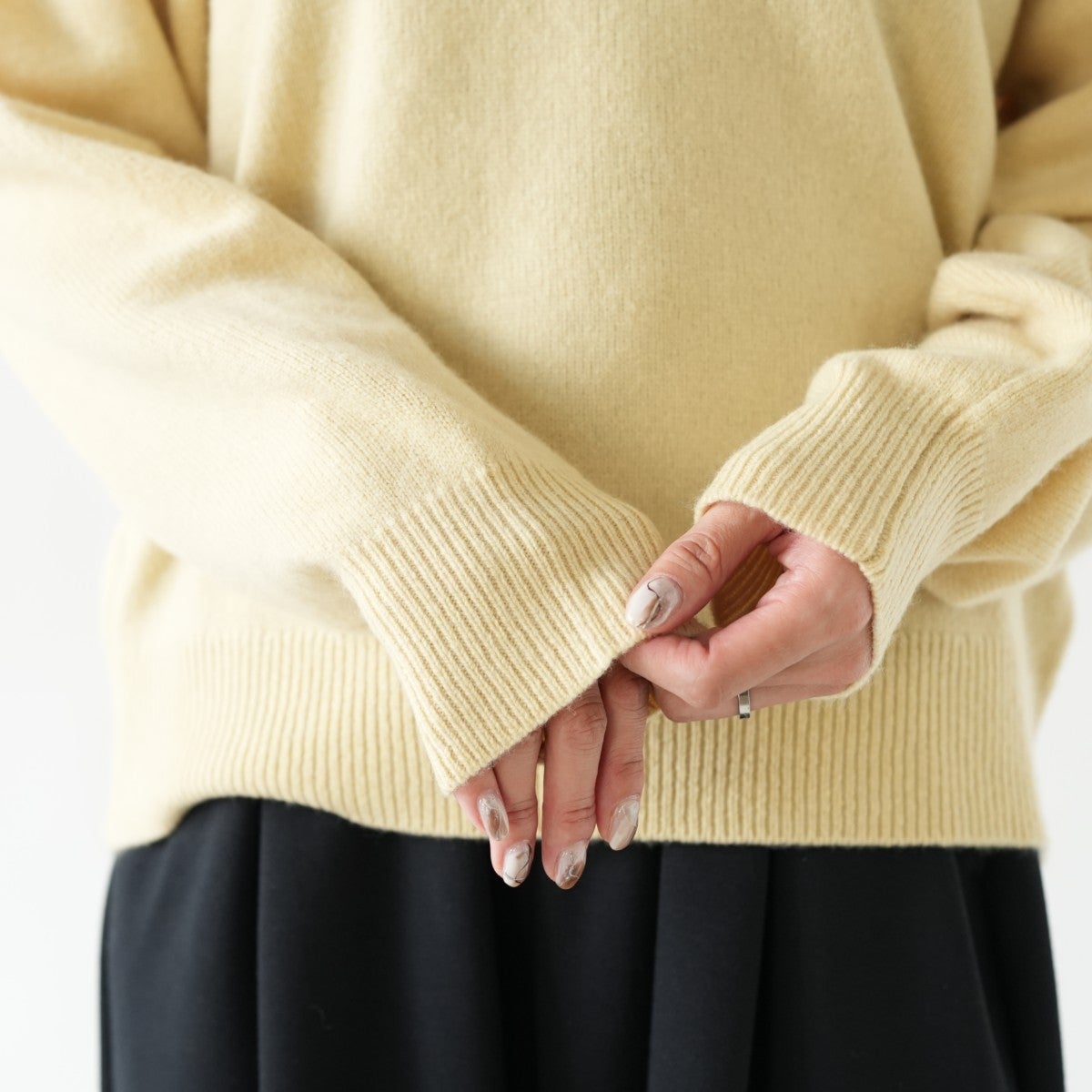 Wool Vneck Knit ウールVネックニット