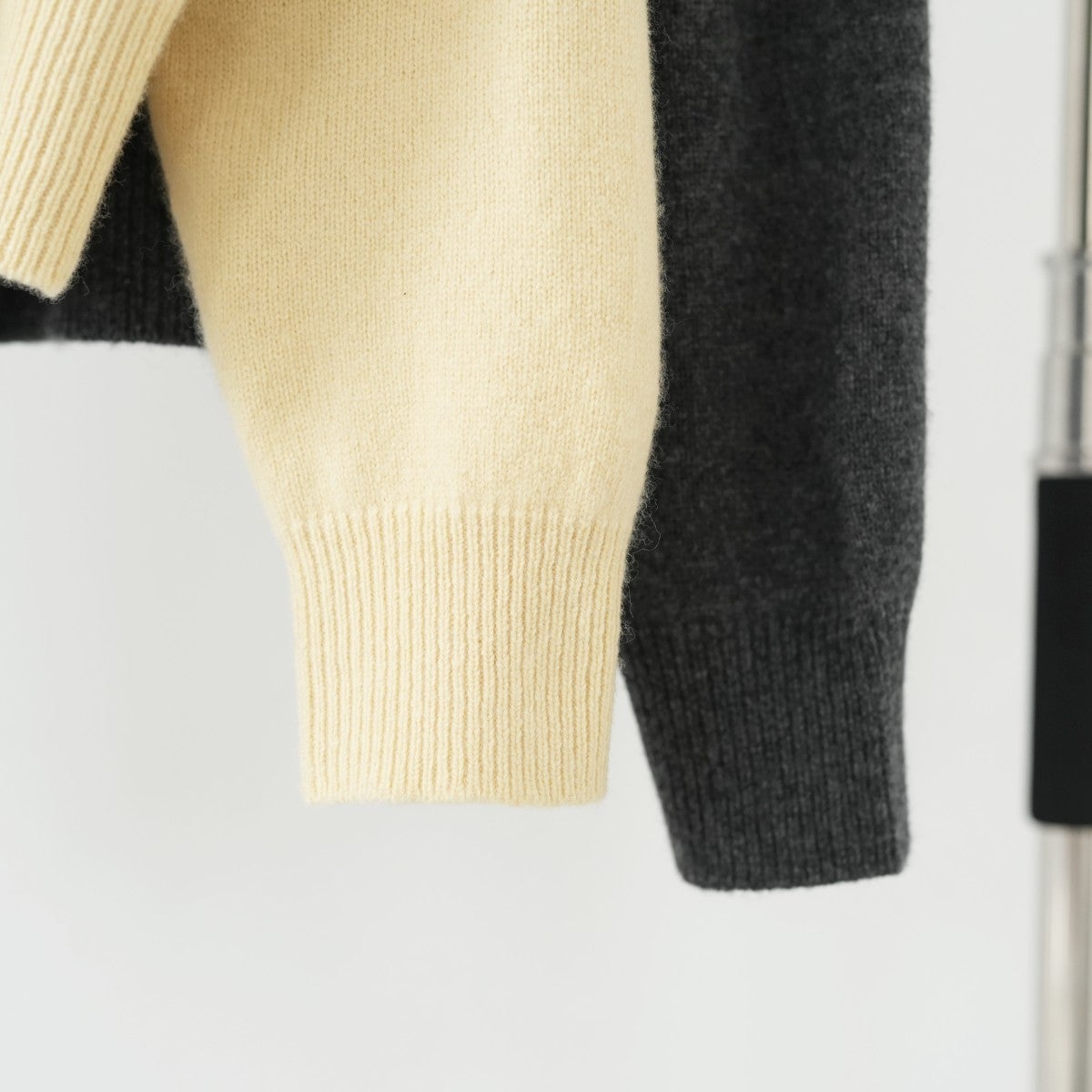 Wool Vneck Knit ウールVネックニット