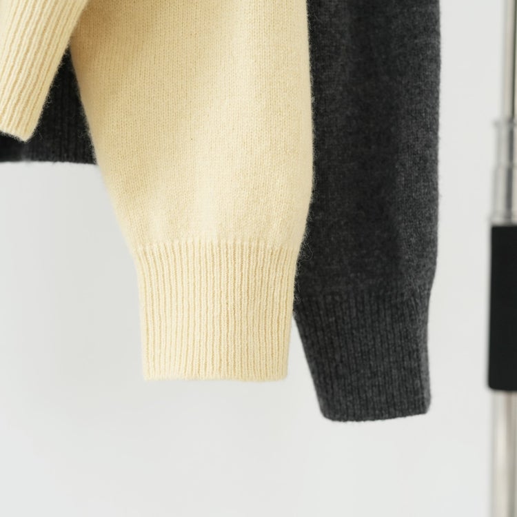 Wool Vneck Knit ウールVネックニット