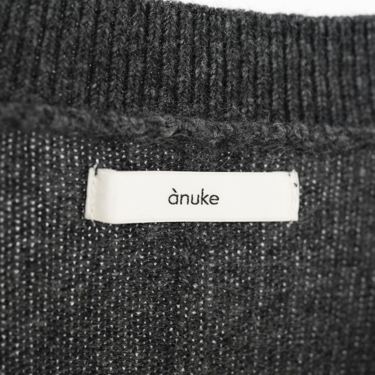 Wool Vneck Knit ウールVネックニット