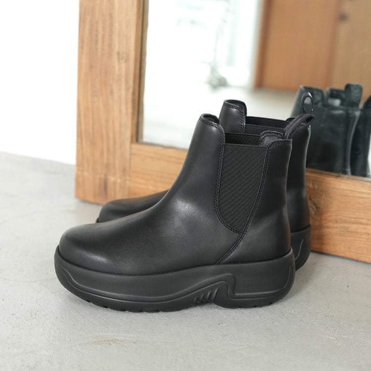 CHELSEA BOOTIE EVOL CHUNKY 厚底サイドゴアブーツ
