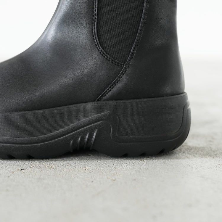 CHELSEA BOOTIE EVOL CHUNKY 厚底サイドゴアブーツ