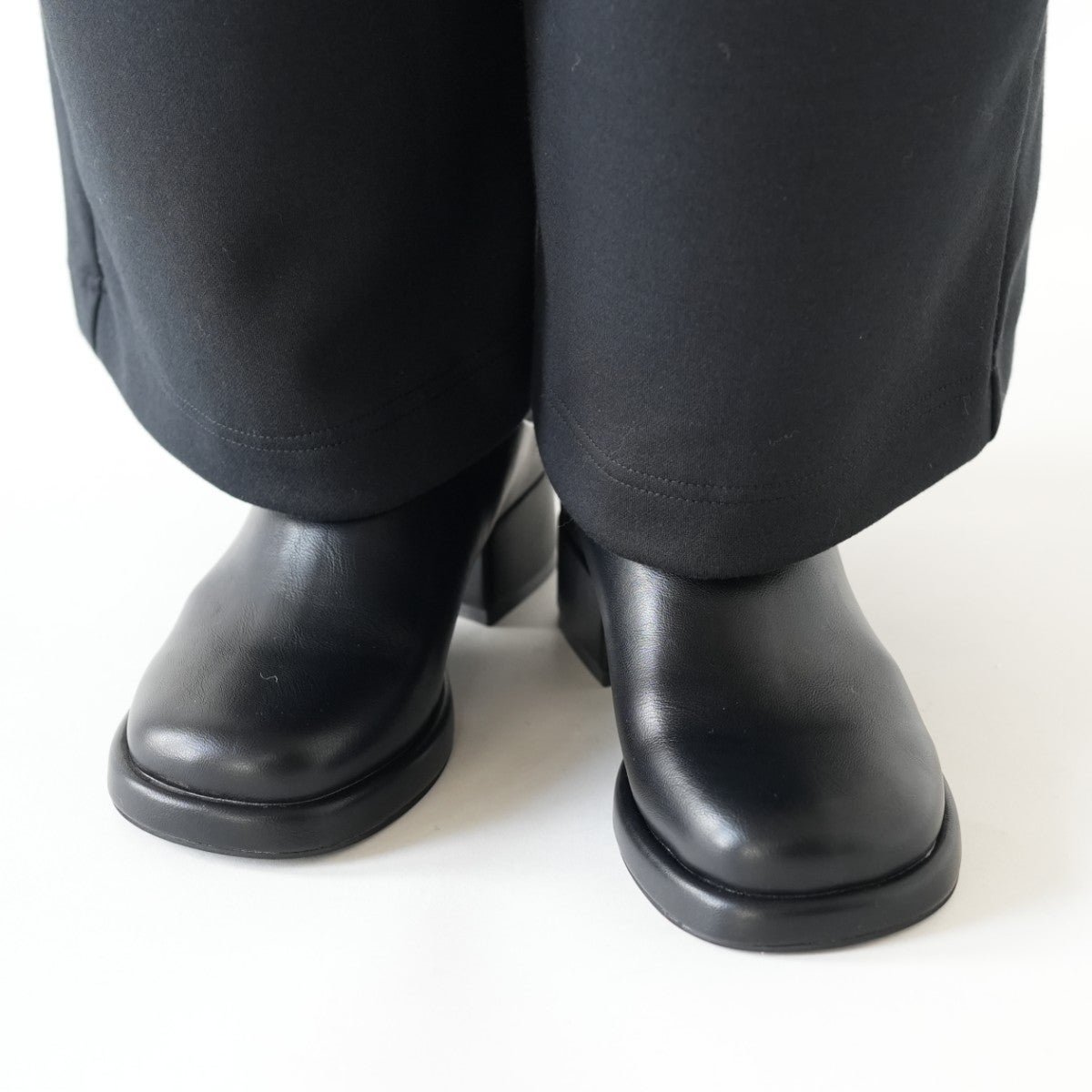 Square Heel Slip-on スクエアヒールスリッポン