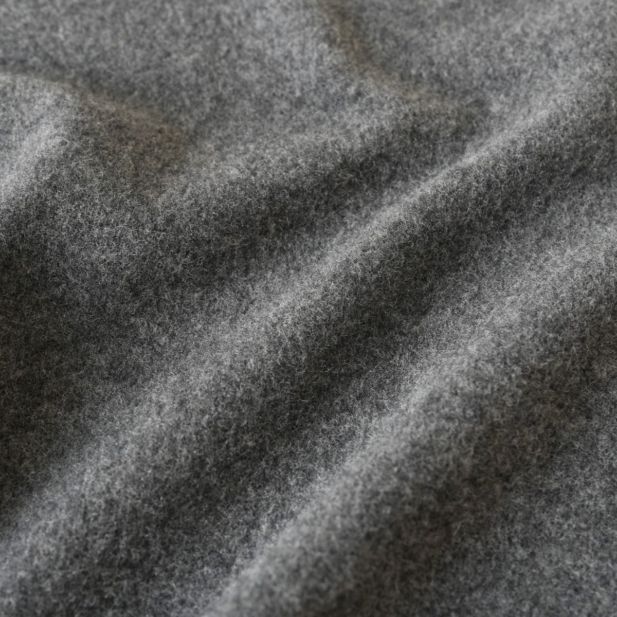 Super 180s Milled Wool Jersey Triangle Scarf スーパー180s ウール天竺ミルド トライアングルスカーフ