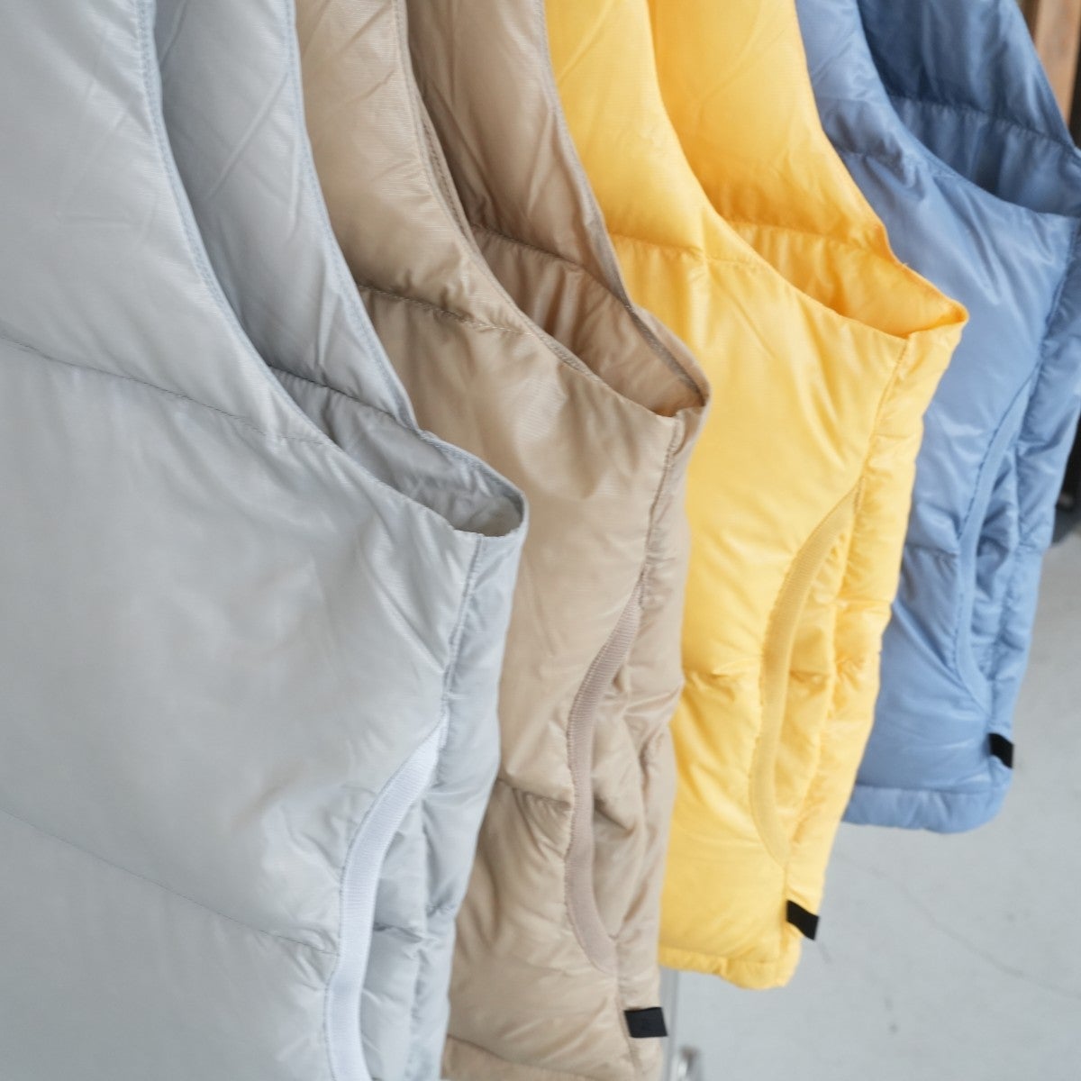TECH ULTRA LIGHT DOWN VEST テックウルトラライトダウンベスト