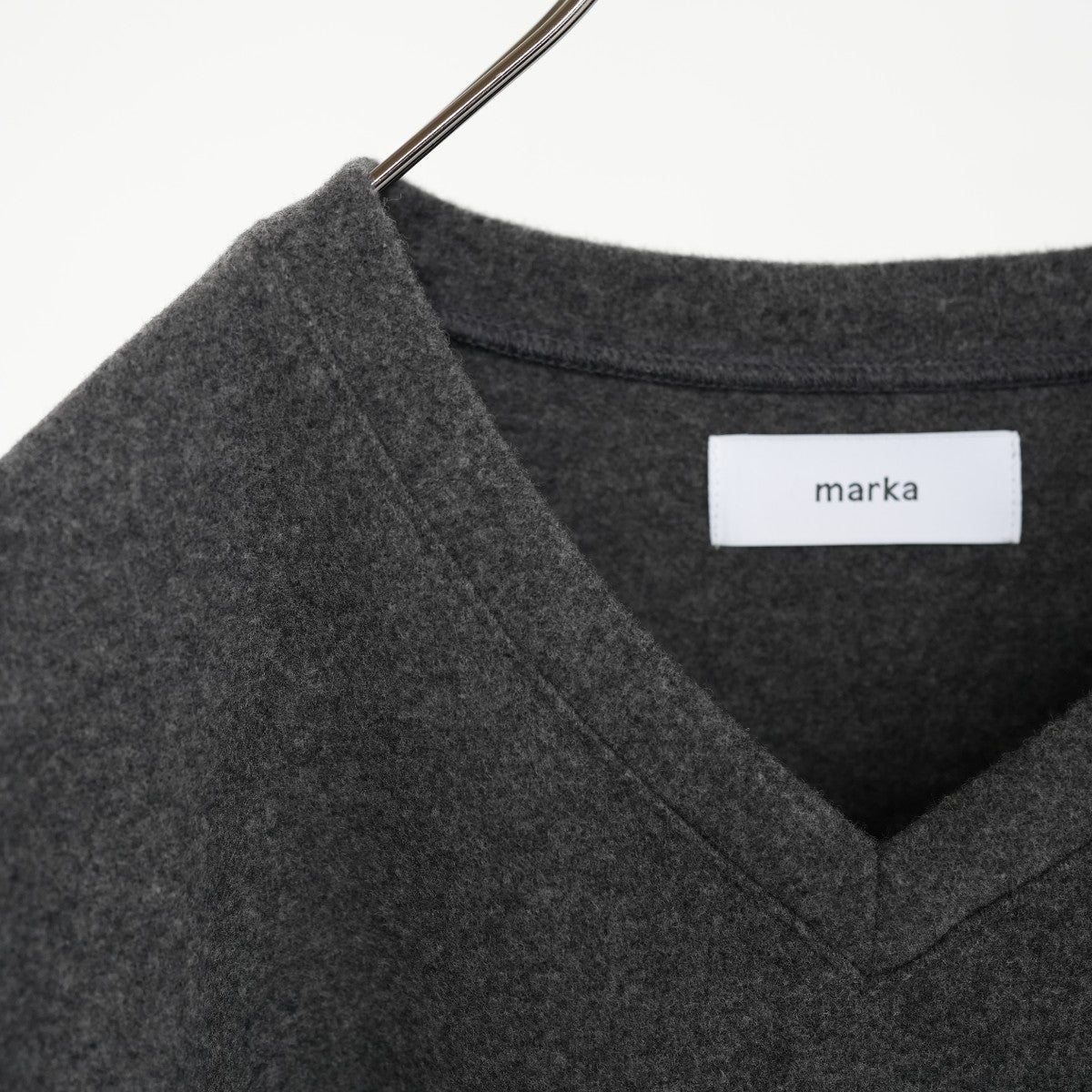 V-NECK L/S TEE VネックロングスリーブT