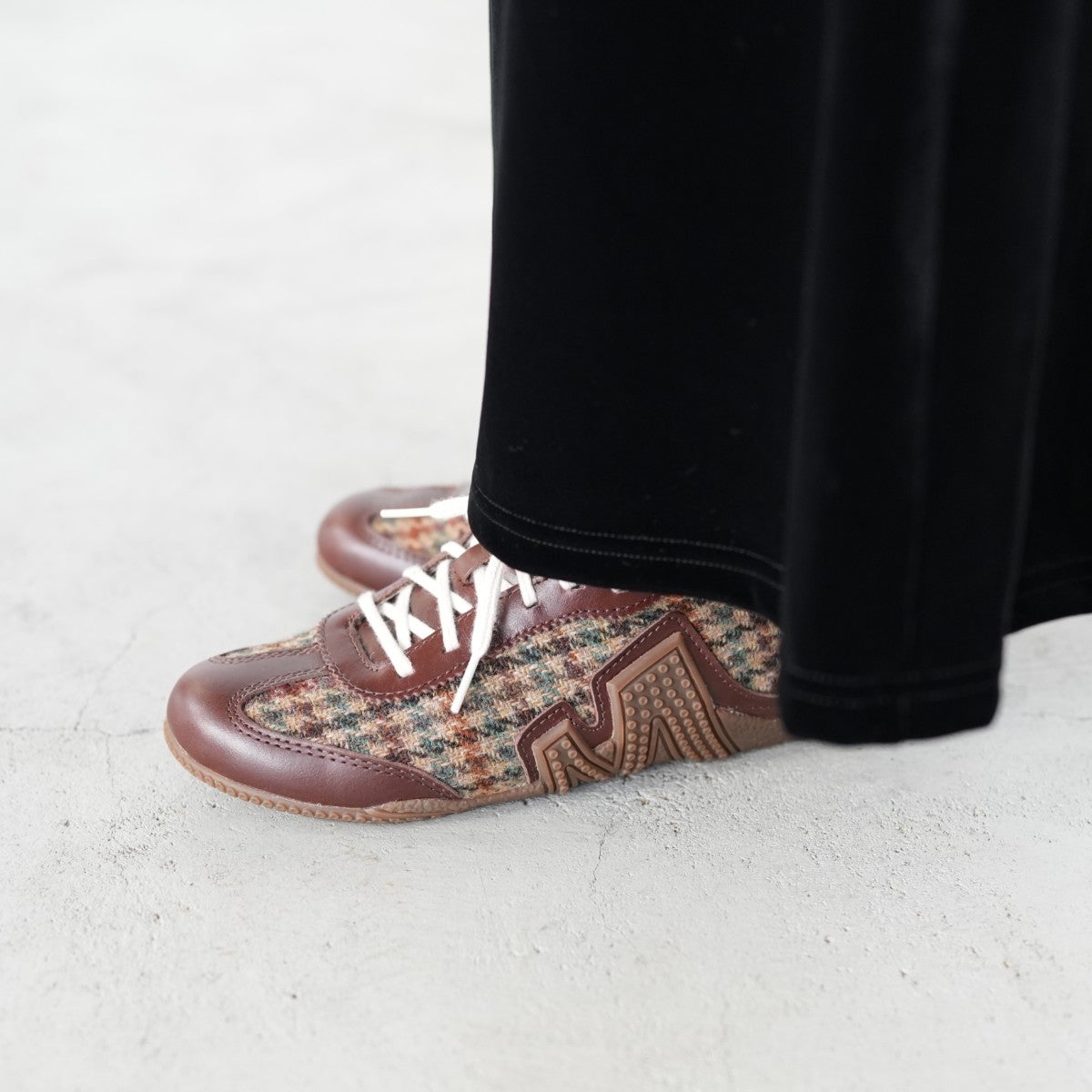 RELAY LACE X HARRIS TWEED リレー レース × ハリス ツイード ウィメンズ