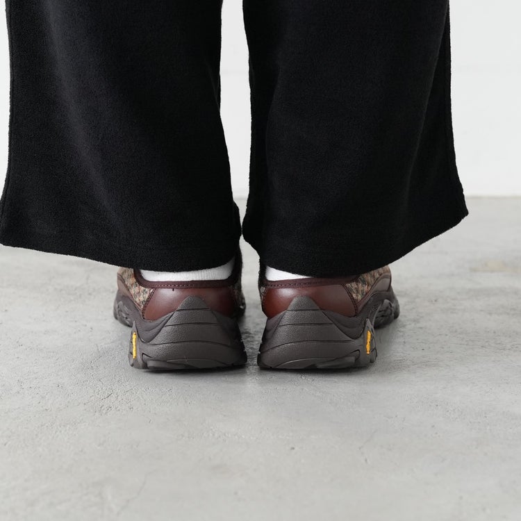 MOAB 2 SLIDE X HARRIS TWEED
モアブ 2 スライド × ハリス ツイード