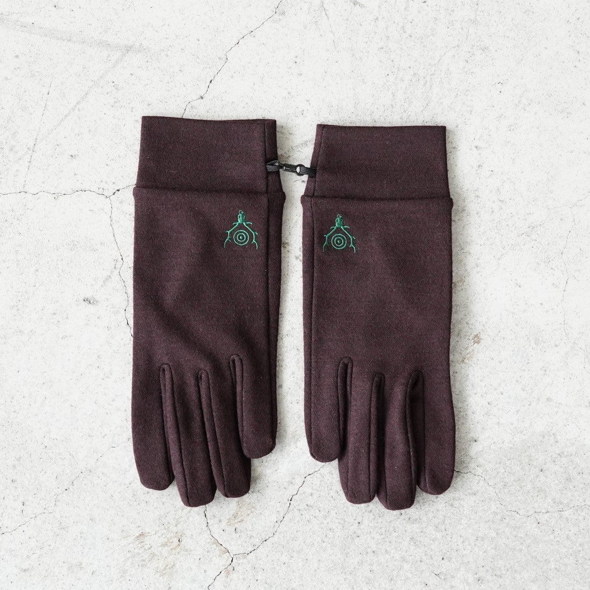 Finger Through Glove フィンガースルーグローブ