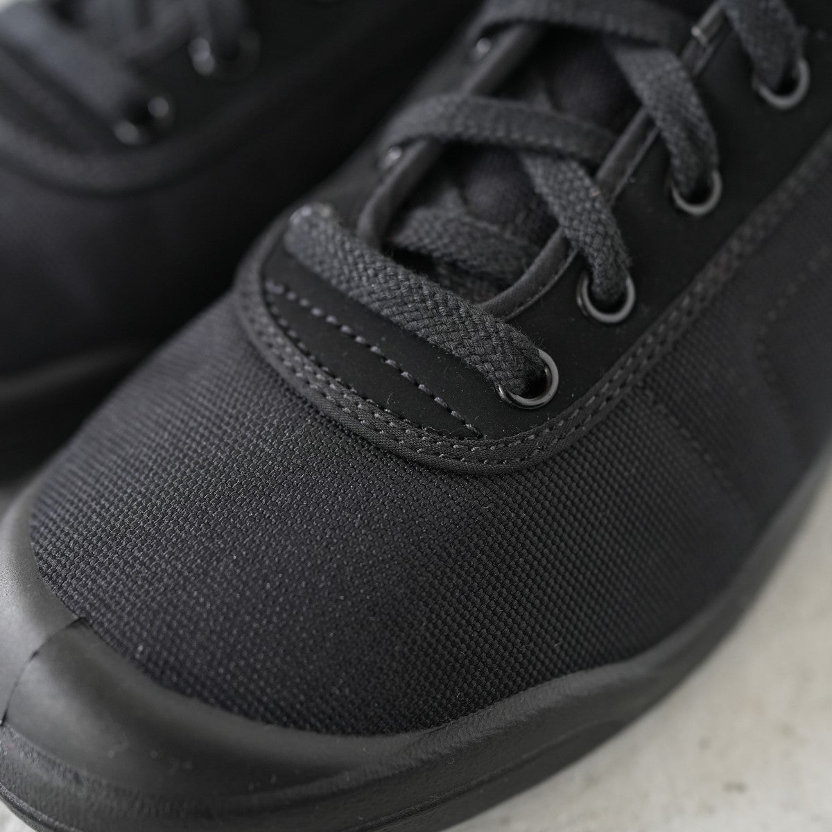 LACEUP TRAINER レースアップトレーナー