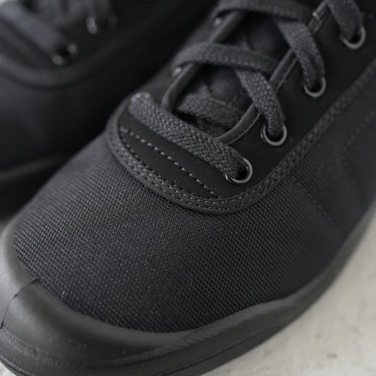 LACEUP TRAINER レースアップトレーナー