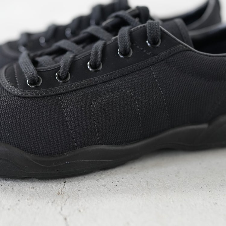 LACEUP TRAINER レースアップトレーナー