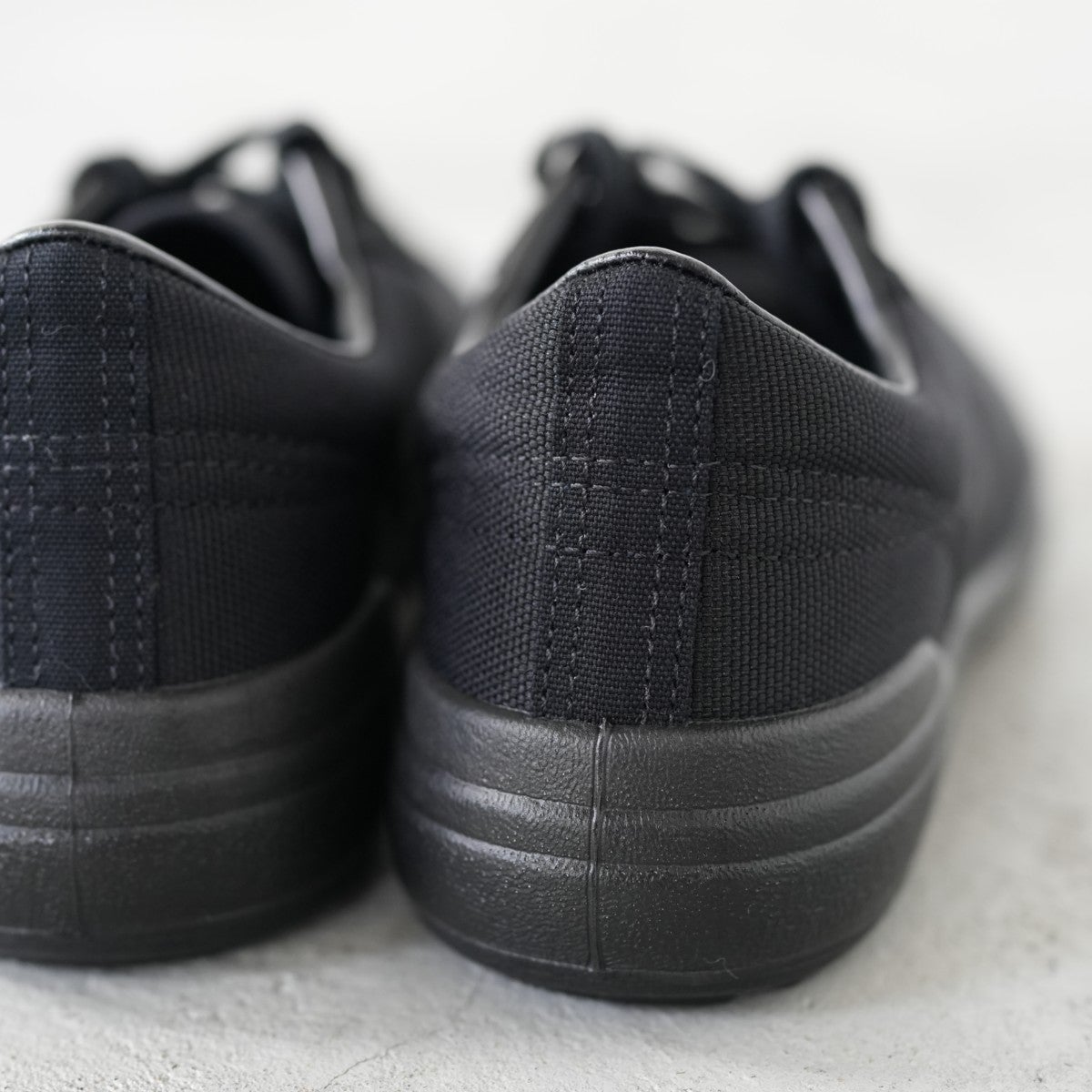 LACEUP TRAINER レースアップトレーナー